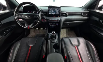Hyundai Veloster 2018, 105258 км, за 7417.62 USD - фото 7