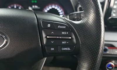 Hyundai Veloster 2018, 105258 км, за 7417.62 USD - фото 16