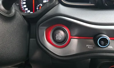 Hyundai Veloster 2018, 105258 км, за 7417.62 USD - фото 17