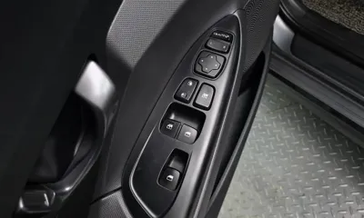 Hyundai Veloster 2018, 105258 км, за 7417.62 USD - фото 18