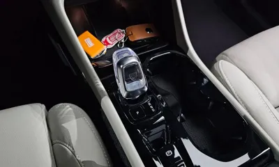 Volvo XC40 2025, 12423 км, за 27491.87 USD - фото 9