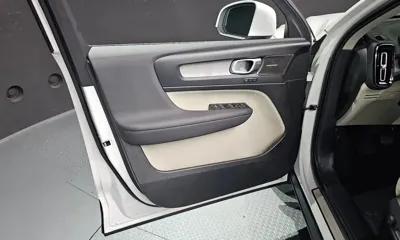 Volvo XC40 2025, 12423 км, за 27491.87 USD - фото 24