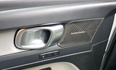 Volvo XC40 2025, 12423 км, за 27491.87 USD - фото 30