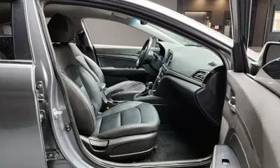 Hyundai Avante 2017, 44199 км, за 5525.58 USD - фото 10