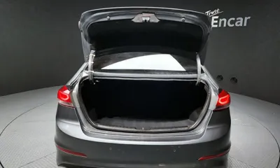 Hyundai Avante 2017, 44199 км, за 5525.58 USD - фото 20