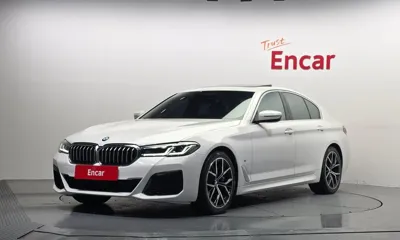 BMW 5-Series · 2023 год