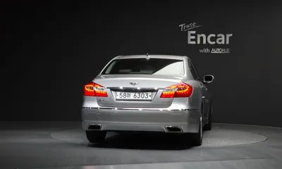 Hyundai Genesis 2013, 225468 км, за 1886.55 USD