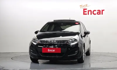 Kia Pride 2014, 126142 км, за 2340.24 USD