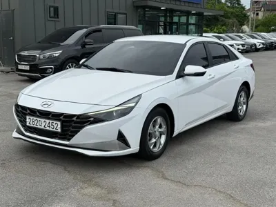 Hyundai Avante 2021, 101000 км, за 8989.96 USD