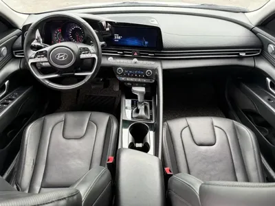Hyundai Avante 2021, 101000 км, за 8927.4 USD - фото 8