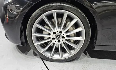 Mercedes-Benz E-Class 2022, 92336 км, за 27110.41 USD