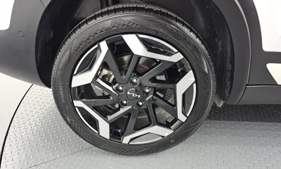 Kia Seltos 2024, 15614 км, за 17920.44 USD