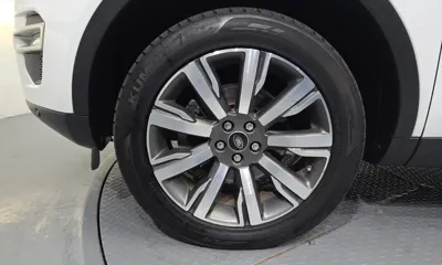 Land Rover Discovery Sport 2018, 132155 км, за 7548.9 USD