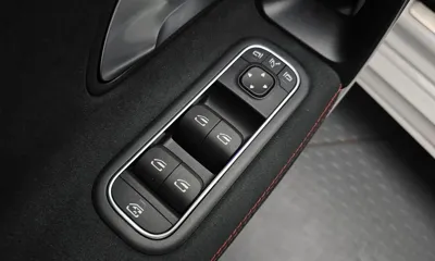 Mercedes-Benz CLA-Class 2023, 37495 км, за 24615.99 USD - фото 19