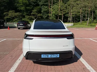 Tesla Model Y 2025, 13330 км, за 37792.05 USD