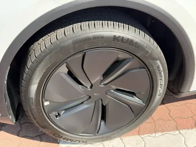 Tesla Model Y 2025, 13330 км, за 37792.05 USD