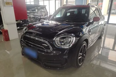 MINI JCM COUNTRYMAN · 2018 год