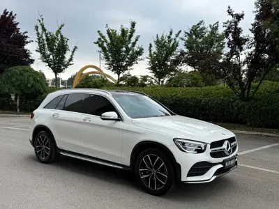Mercedes-Benz GLC 2019, 100000 км, за 21873.44 USD