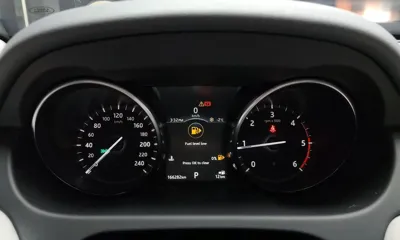 Land Rover Discovery Sport 2019, 166282 км, за 5616.12 USD - фото 8