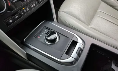 Land Rover Discovery Sport 2019, 166282 км, за 5616.12 USD - фото 9