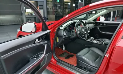 Kia Stinger 2018, 70384 км, за 11204.4 USD - фото 11