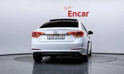Hyundai Sonata 2016, 149509 км, за 6805.42 USD