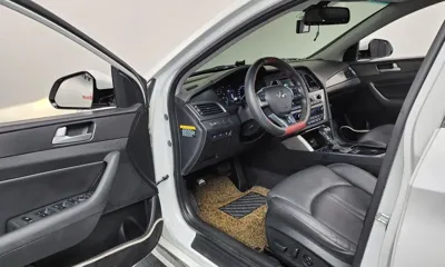 Hyundai Sonata 2016, 149509 км, за 6805.42 USD - фото 10