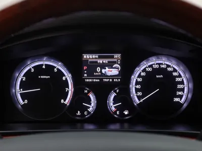 KG_Mobility_Ssangyong Chairman 2016, 160000 км, за 4400.94 USD