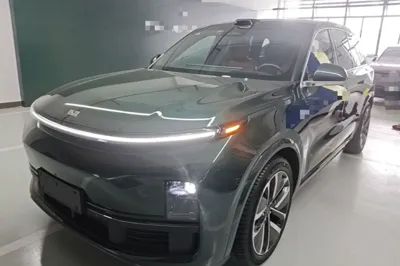 Li Auto L9 · 2024 год