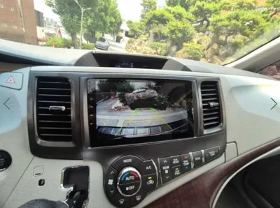 Toyota Sienna 2014, 117276 км, за 7156.34 USD - фото 7