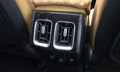 Kia Sorento 2023, 29789 км, за 21142.36 USD - фото 35