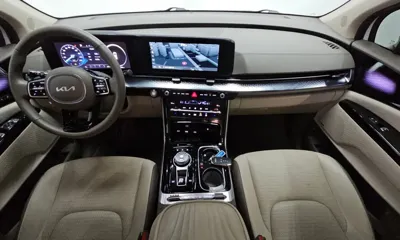 Kia Canival 2023, 39996 км, за 24446.64 USD - фото 7