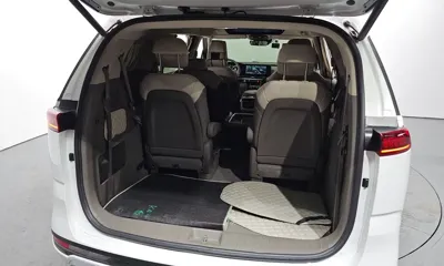 Kia Canival 2023, 39996 км, за 24446.64 USD - фото 20