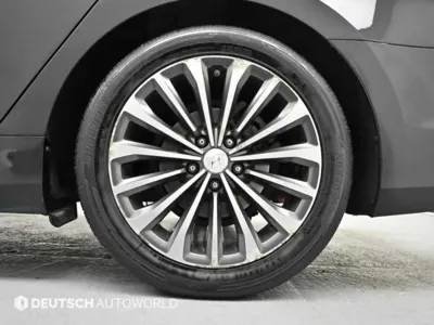 Hyundai Grandeur 2014, 227478 км, за 2642.88 USD