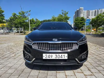 Kia K7 2016, 70305 км, за 8861.76 USD