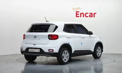 Hyundai Venue 2023, 44062 км, за 10502.82 USD