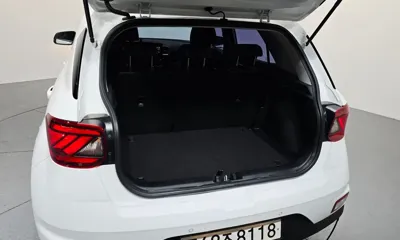 Hyundai Venue 2023, 44062 км, за 10502.82 USD - фото 20