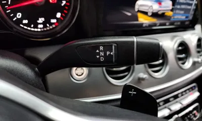 Mercedes-Benz E-Class 2019, 37796 км, за 19755.53 USD - фото 9