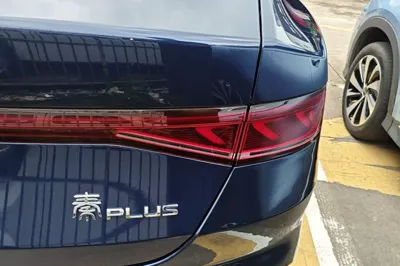 BYD Qin Plus 2023, 33300 км, за 8915 USD - фото 11