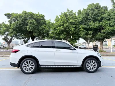 Mercedes-Benz GLC Coupe 2021, 80000 км, за 28398.51 USD