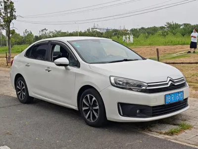 Citroen C4 2016, 93600 км, за 2913.42 USD