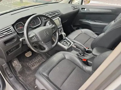 Citroen C4 2016, 93600 км, за 2913.42 USD