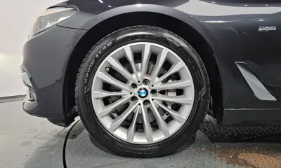 BMW 5-Series 2018, 122256 км, за 13214.4 USD