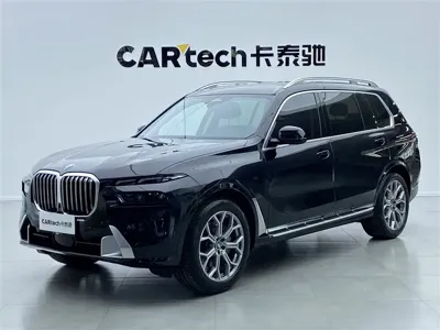 BMW X7 · 2024 год