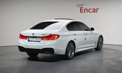 BMW 5-Series 2018, 107660 км, за 16181.04 USD