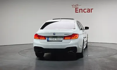 BMW 5-Series 2018, 107660 км, за 16181.04 USD