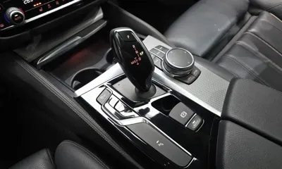 BMW 5-Series 2018, 107660 км, за 16181.04 USD - фото 9