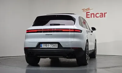Porsche Cayenne 2024, 19313 км, за 88493.81 USD