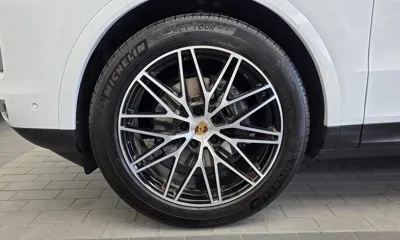 Porsche Cayenne 2024, 19313 км, за 88493.81 USD