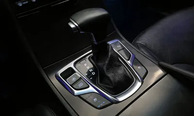 Hyundai Grandeur 2015, 172859 км, за 4493.06 USD - фото 9